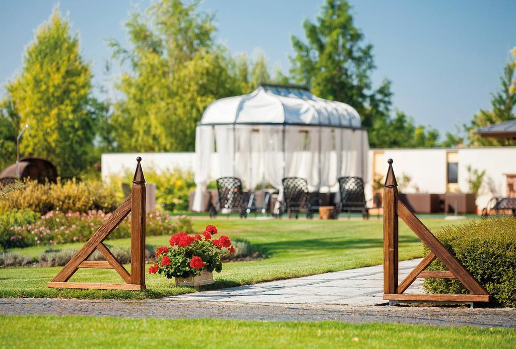 Amade Chateau Vrakúň Zewnętrze zdjęcie