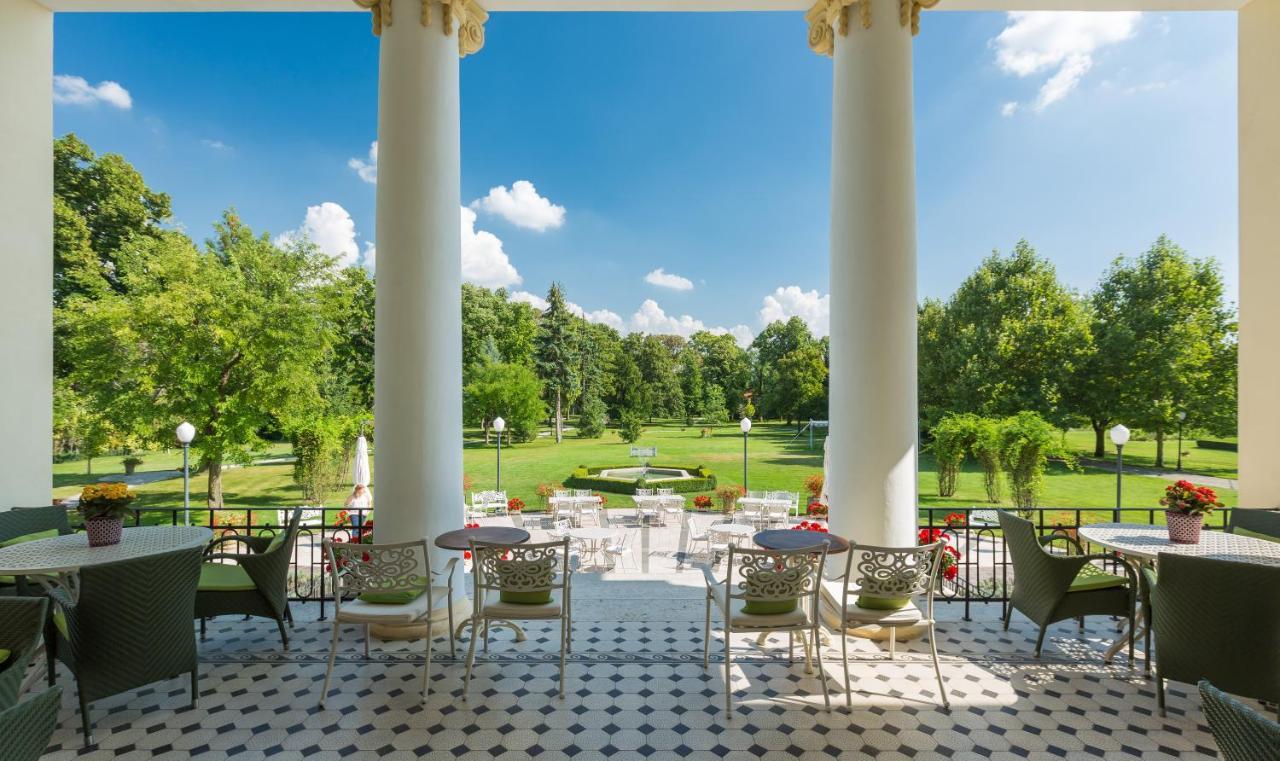 Amade Chateau Vrakúň Zewnętrze zdjęcie